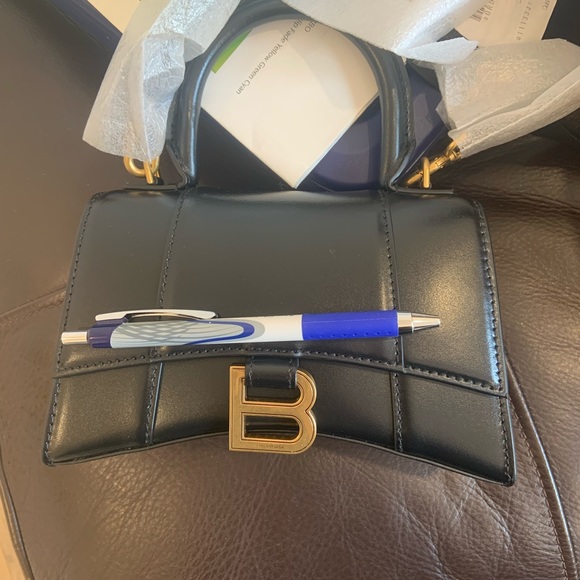 Authentic BALENCIAGA Hourglass Box with top handle in XS - Picture 9 of 9